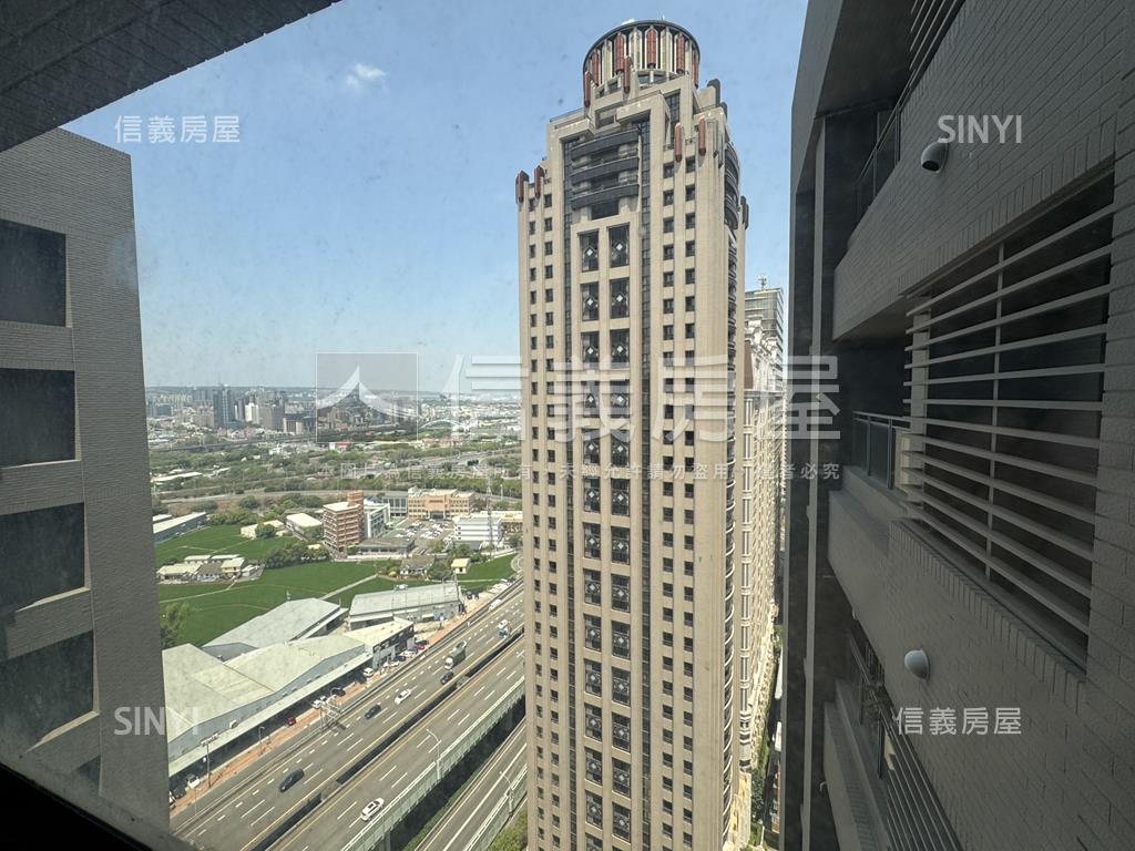 次頂三面採光四房雙車房屋室內格局與周邊環境