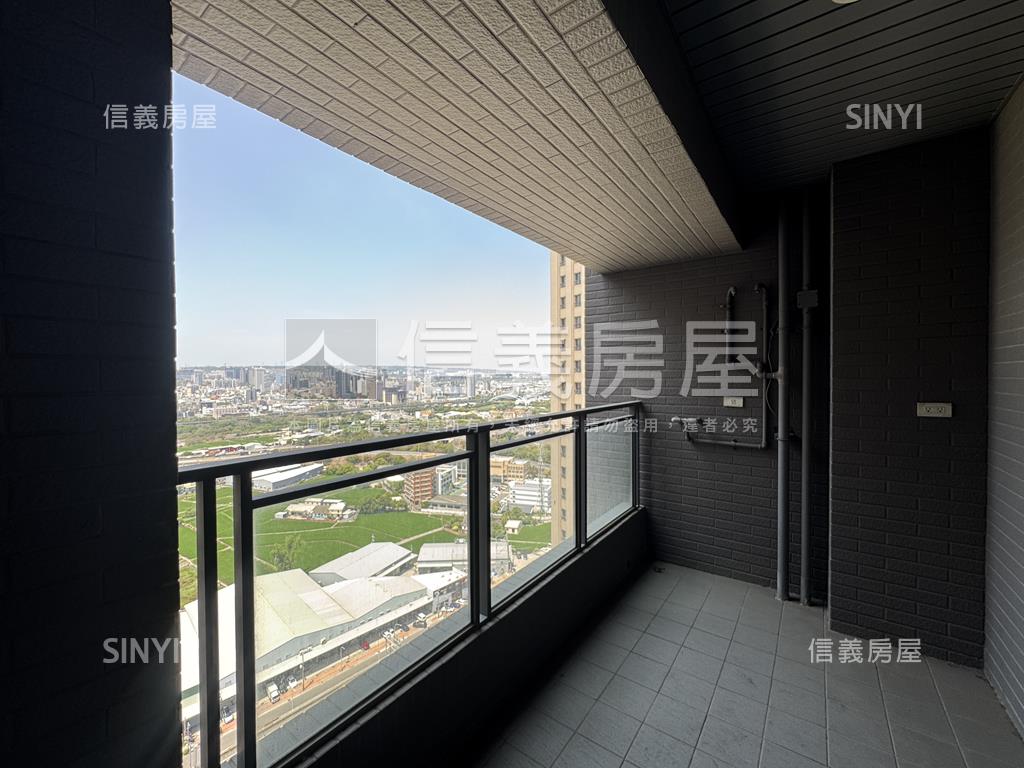 次頂三面採光四房雙車房屋室內格局與周邊環境