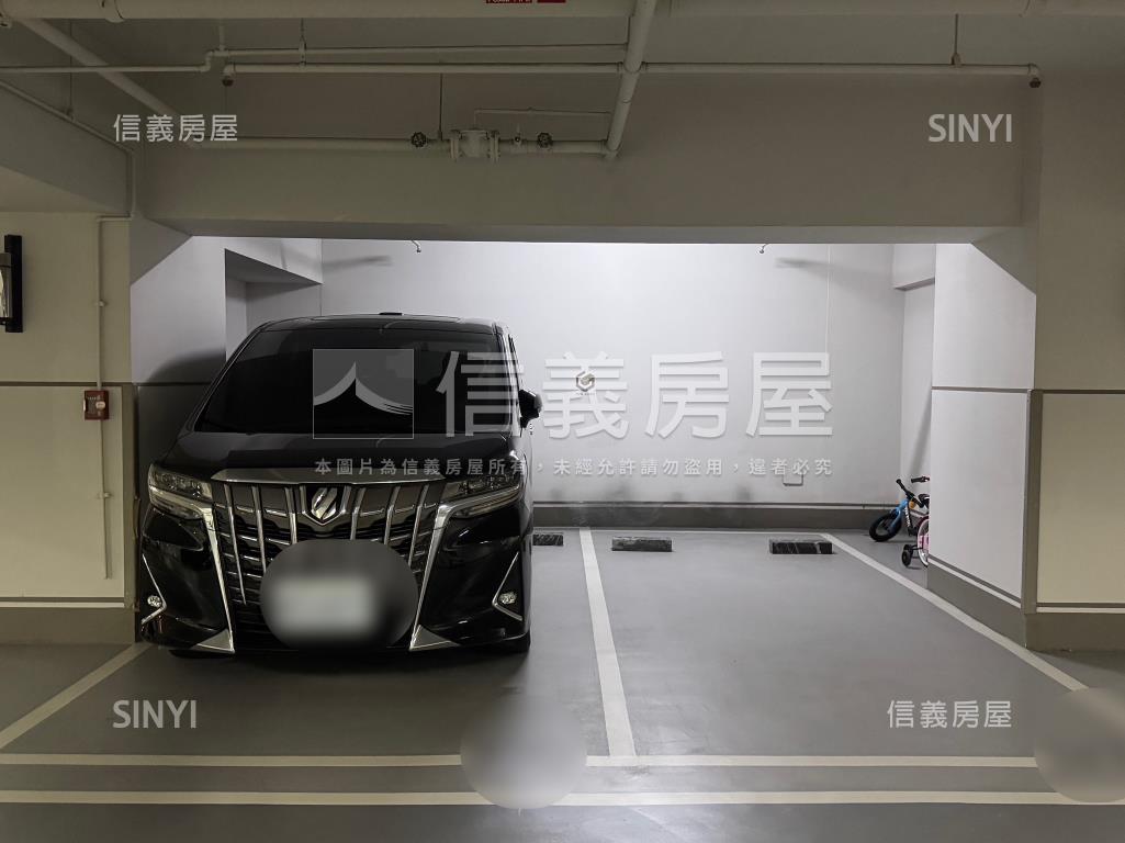 次頂三面採光四房雙車房屋室內格局與周邊環境