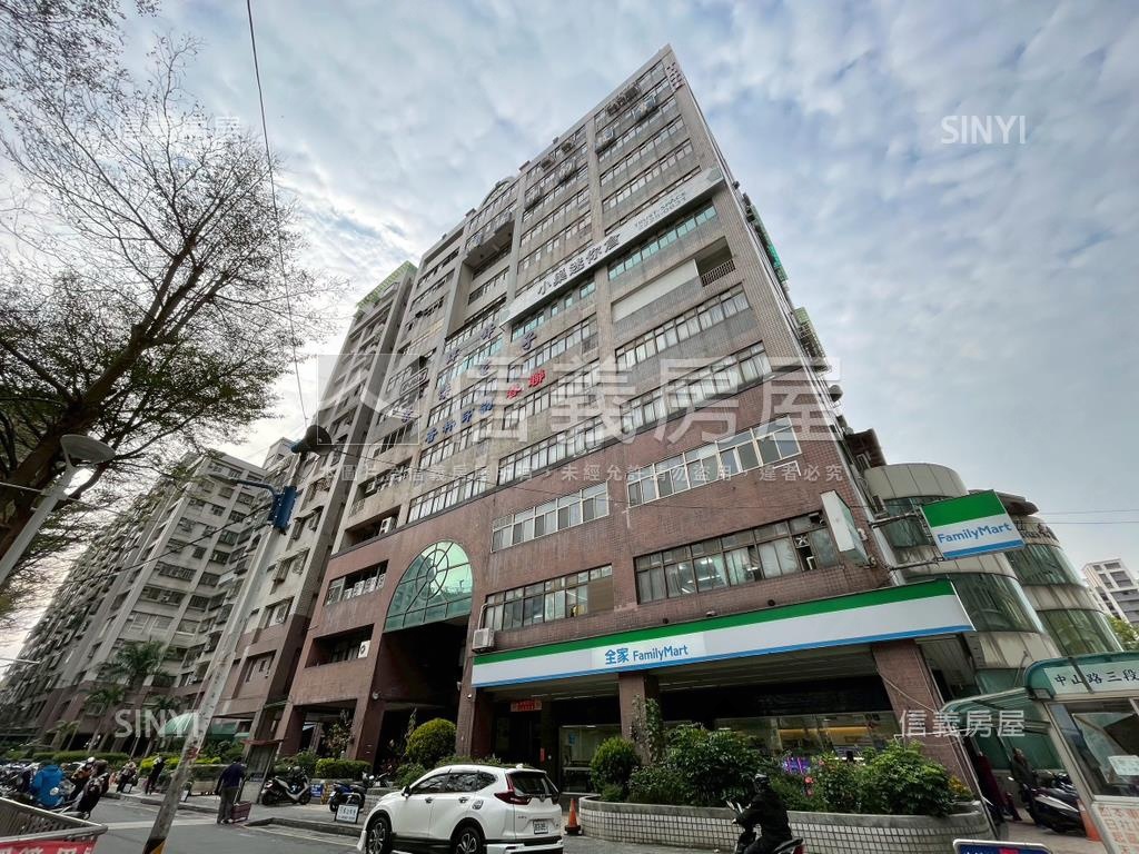 環球百貨旁廠辦３房屋室內格局與周邊環境