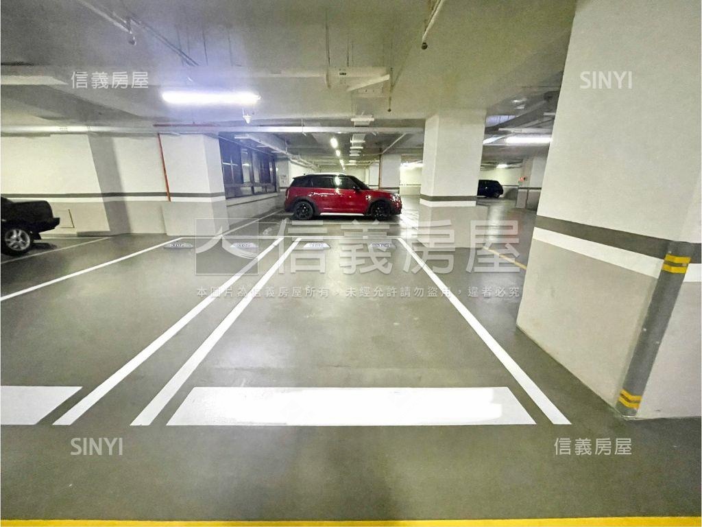 翡翠流域稀有邊間三房平車房屋室內格局與周邊環境