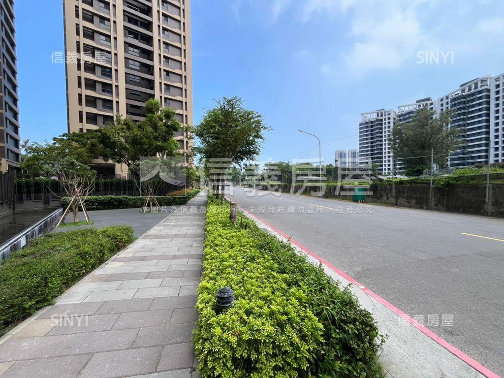 翡翠流域稀有邊間三房平車房屋室內格局與周邊環境