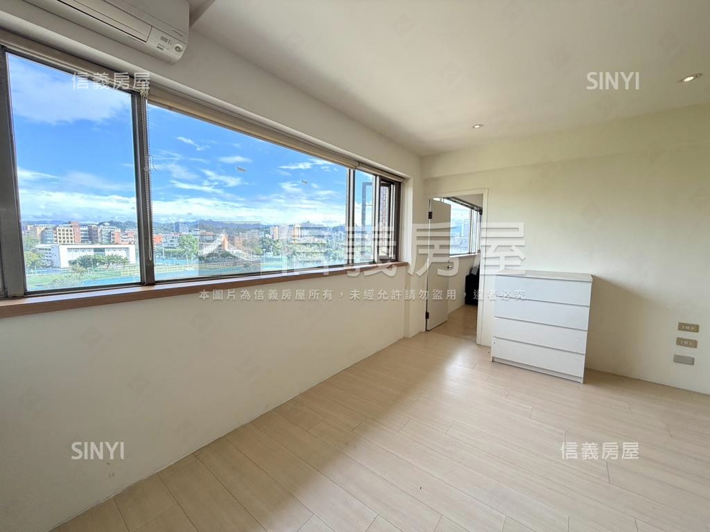 台大第一排電梯四房大空間房屋室內格局與周邊環境