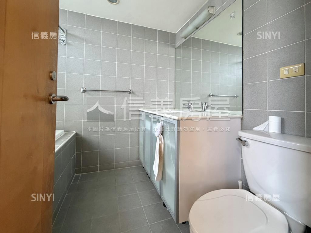 台大第一排電梯四房大空間房屋室內格局與周邊環境