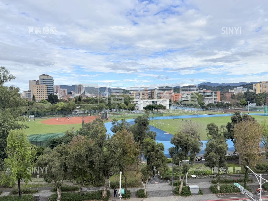 台大第一排電梯四房大空間房屋室內格局與周邊環境