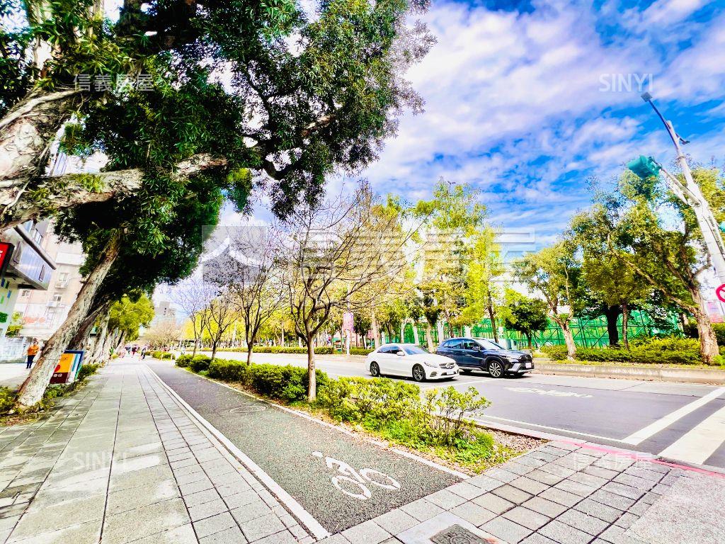 台大第一排電梯四房大空間房屋室內格局與周邊環境