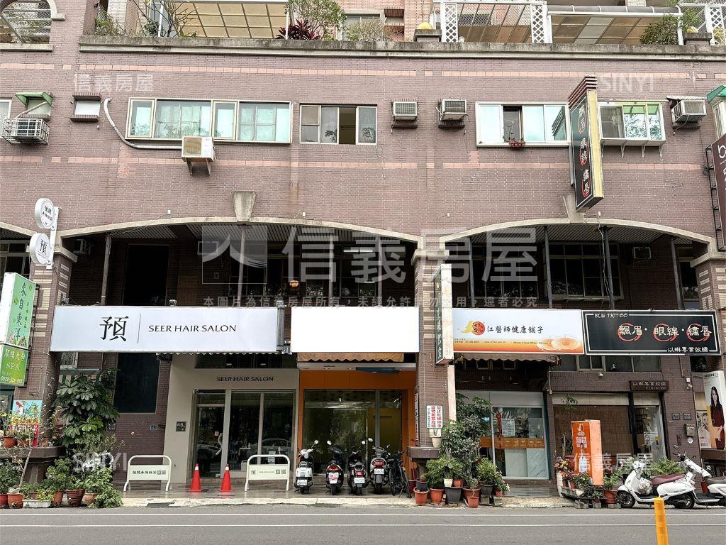 河堤正路公園首排金店房屋室內格局與周邊環境