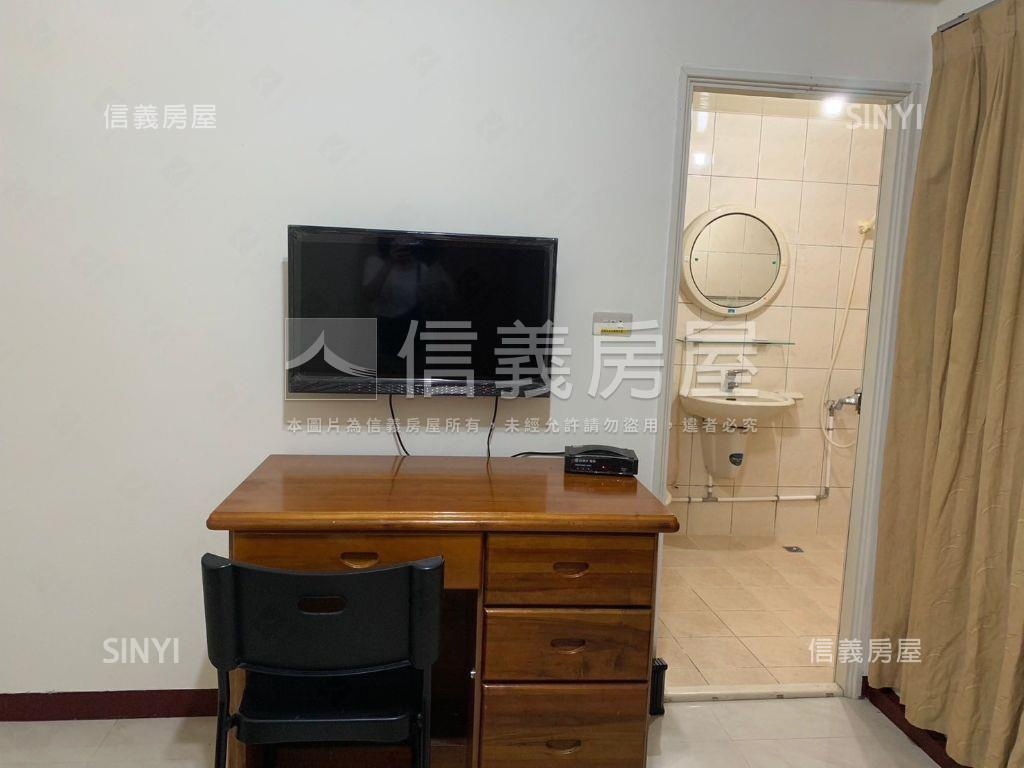 稀有淡大華廈收租五套房屋室內格局與周邊環境