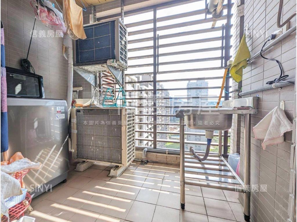 『伊東市』中庭高樓三房房屋室內格局與周邊環境