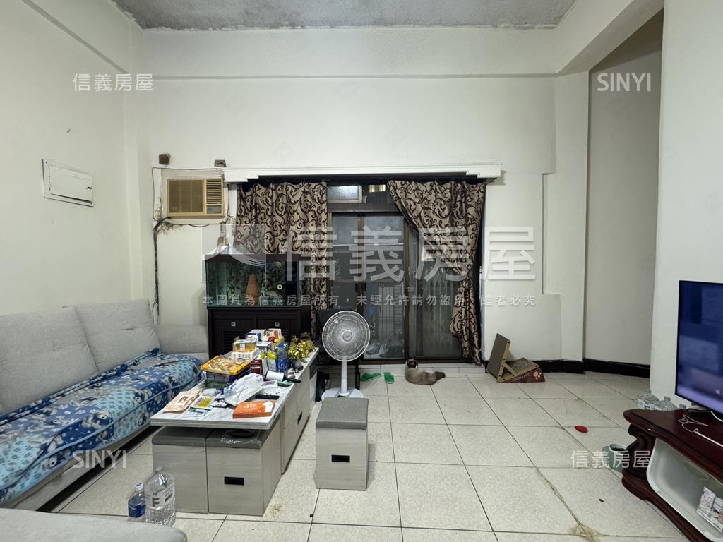 秀朗國小一樓大空間房屋室內格局與周邊環境
