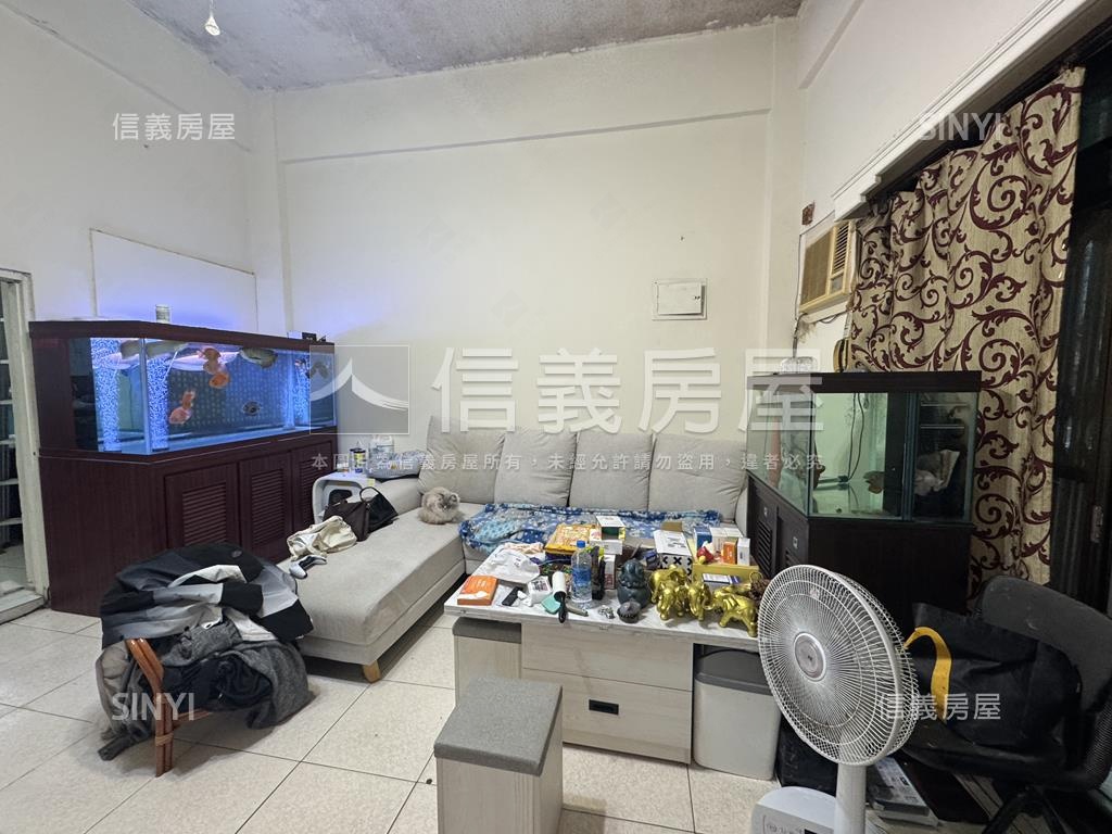 秀朗國小一樓大空間房屋室內格局與周邊環境