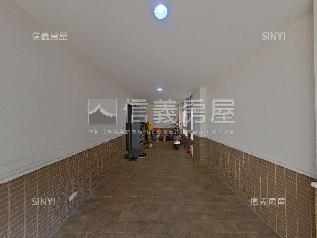 涵碧園有車庫臨路電梯別墅房屋室內格局與周邊環境