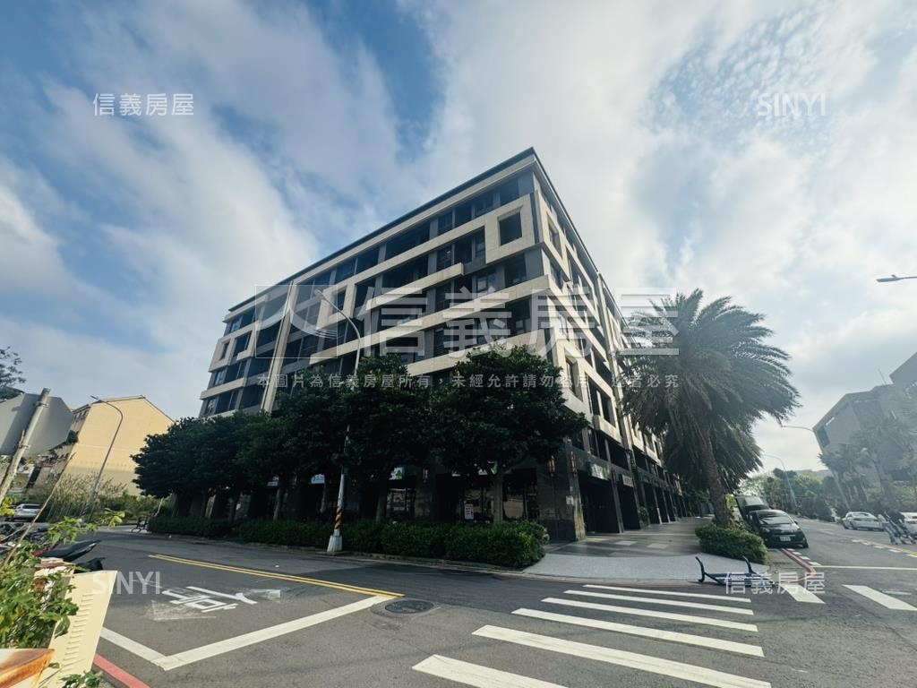 青埔｜近捷運小資創業店面房屋室內格局與周邊環境