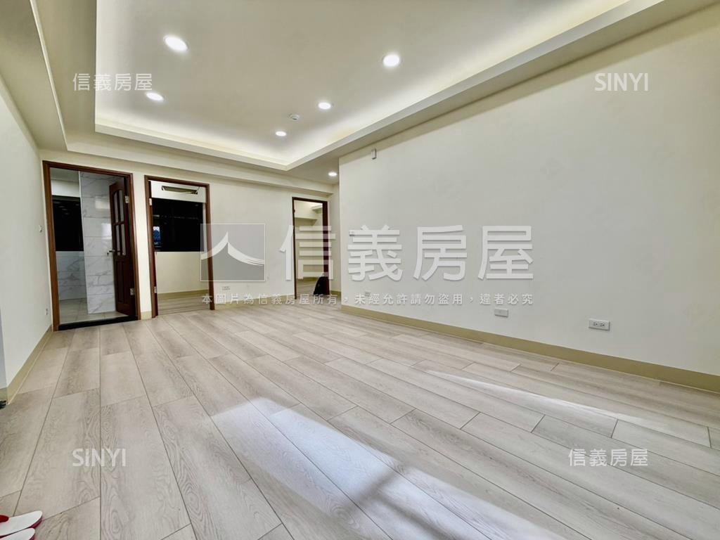 鄰近公園電梯採光三房車位房屋室內格局與周邊環境