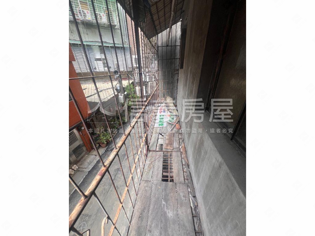 稀有方正二樓房屋室內格局與周邊環境