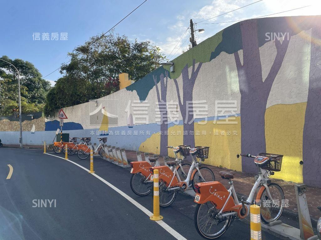 新店捷運站附近店鋪好停車房屋室內格局與周邊環境