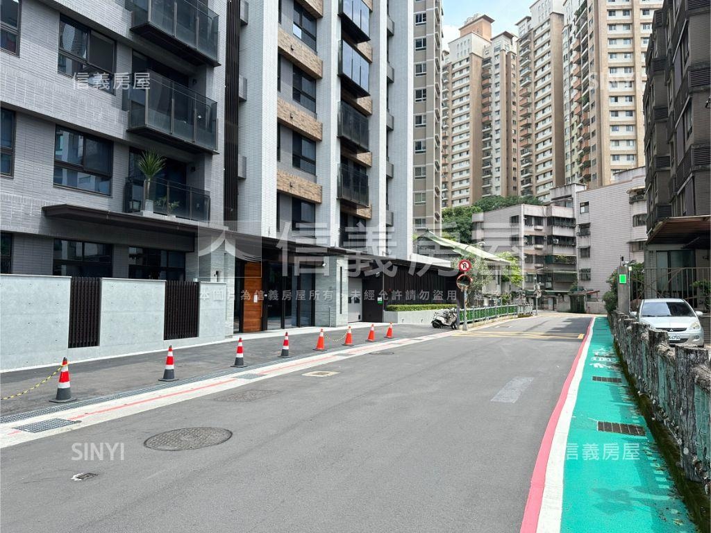 富山滙電梯兩房好屋房屋室內格局與周邊環境
