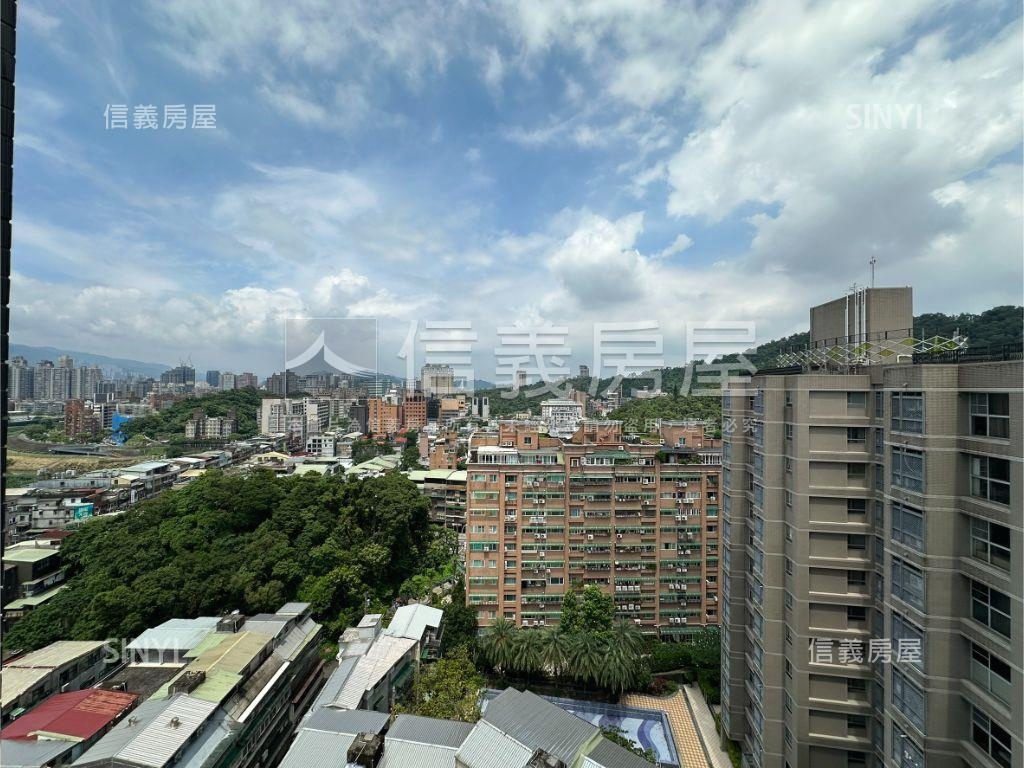 富山滙電梯兩房好屋房屋室內格局與周邊環境