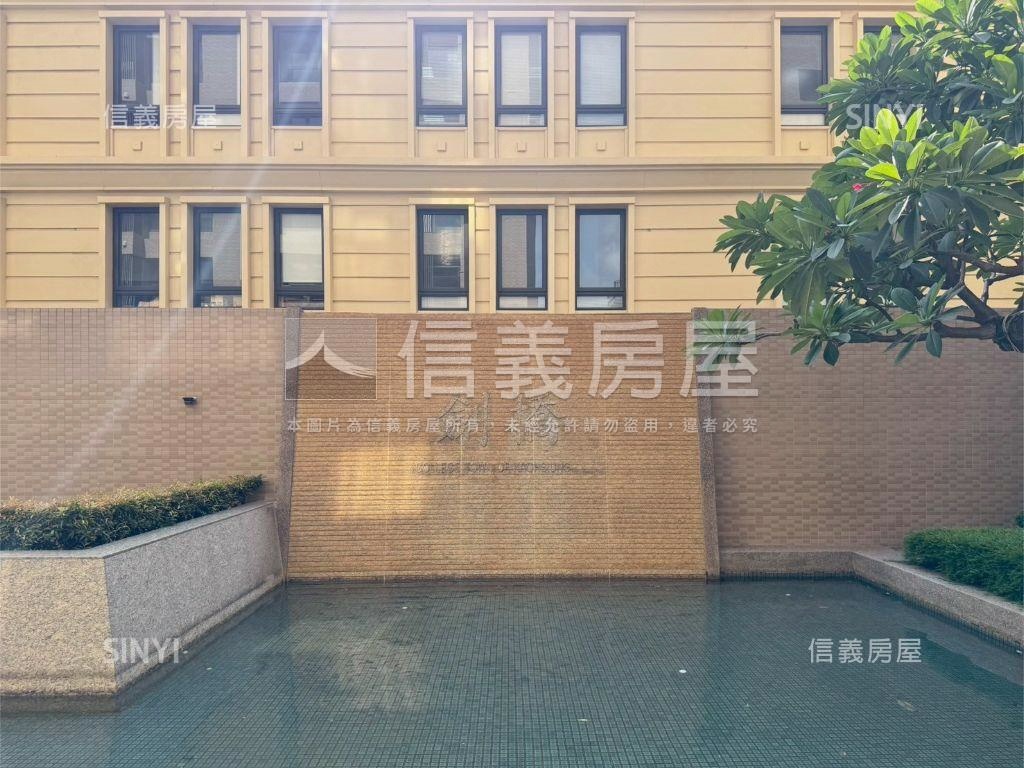 高大特區近家樂福劍橋兩房房屋室內格局與周邊環境