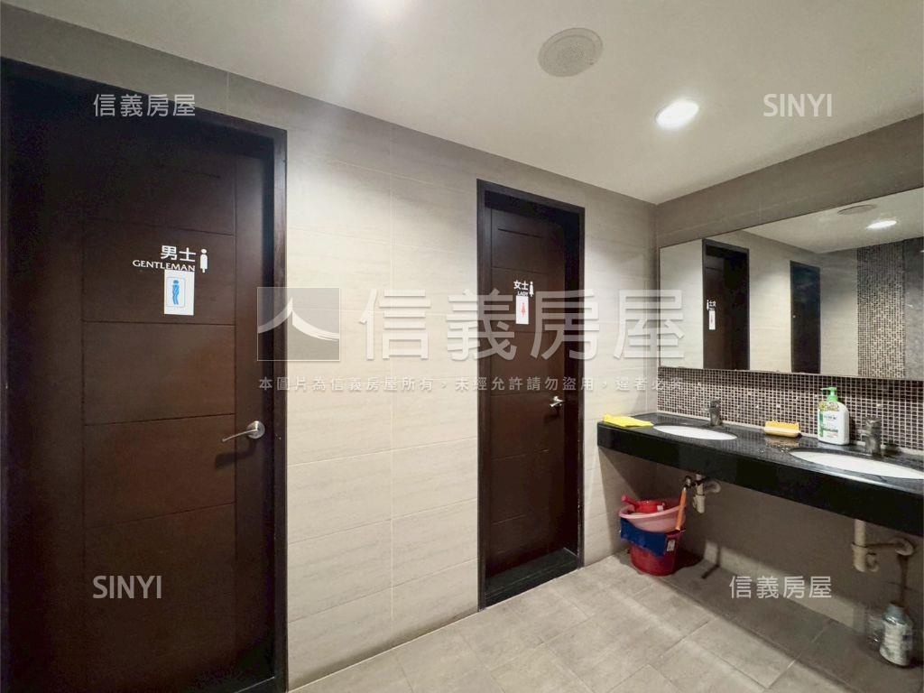 高大特區近家樂福劍橋兩房房屋室內格局與周邊環境