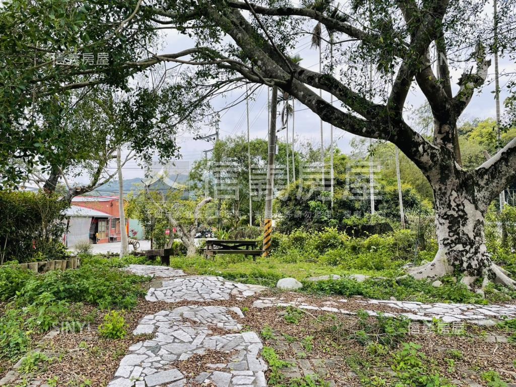 誠售！！新社千坪開心農場房屋室內格局與周邊環境