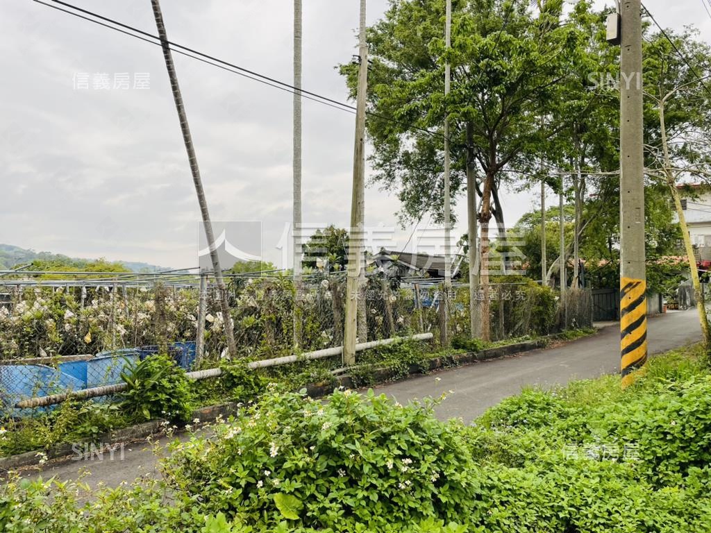 誠售！！新社千坪開心農場房屋室內格局與周邊環境
