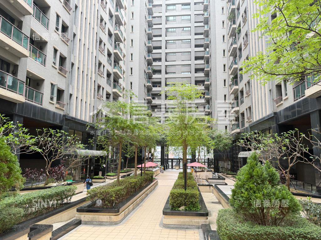 東京市高樓層兩房平車房屋室內格局與周邊環境