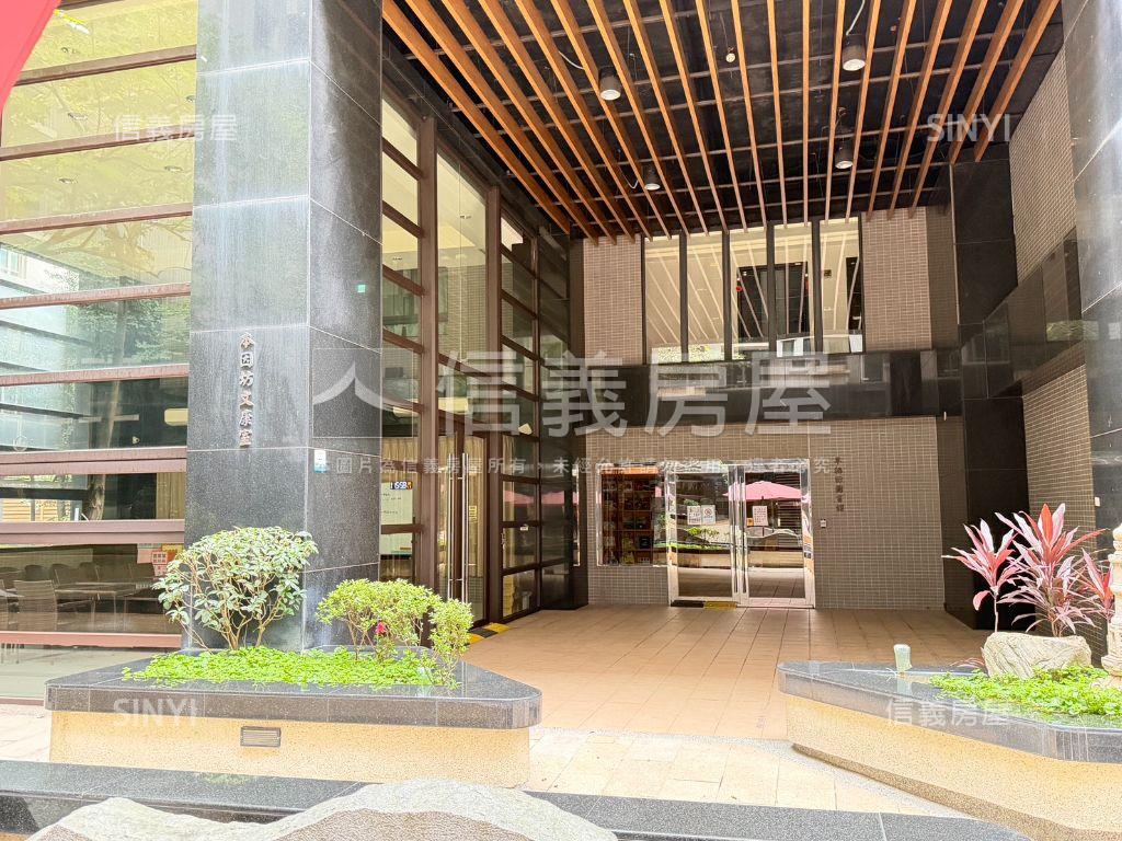 東京市高樓層兩房平車房屋室內格局與周邊環境