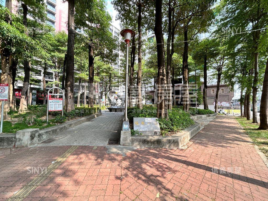 東京市高樓層兩房平車房屋室內格局與周邊環境