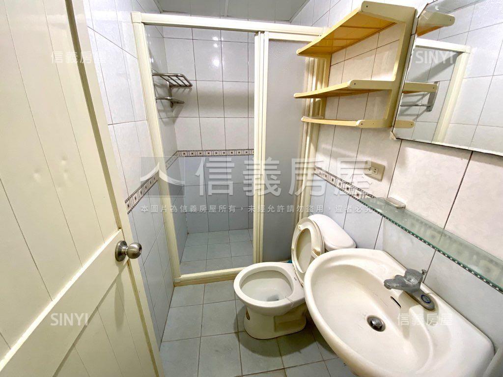 淡水近老街精美收租四套房屋室內格局與周邊環境