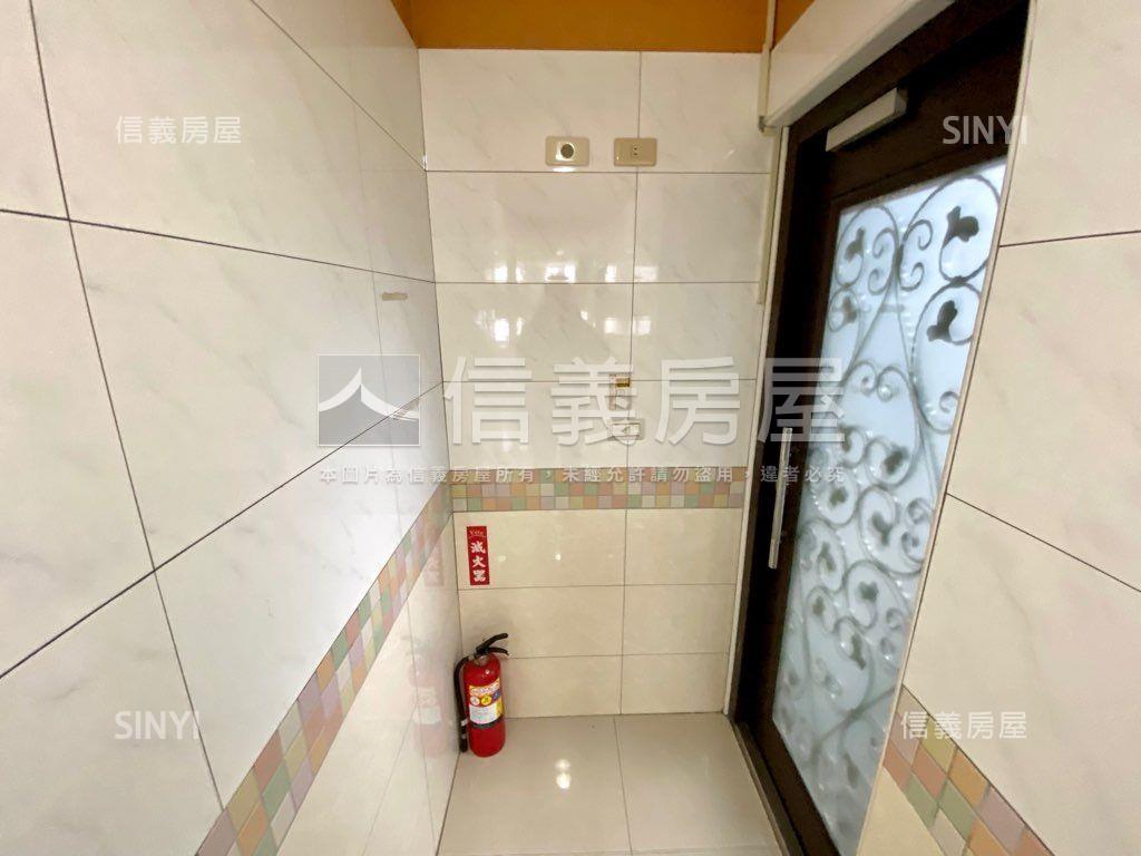 淡水近老街精美收租四套房屋室內格局與周邊環境