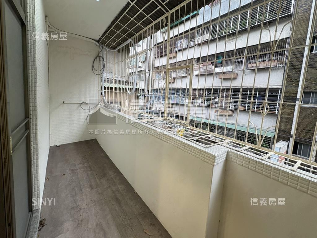 近捷運。屋況美麗公寓３樓房屋室內格局與周邊環境