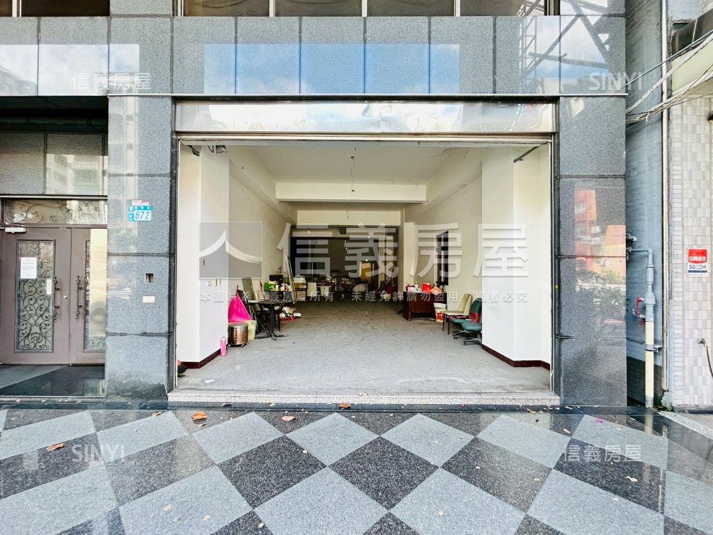 長榮路挑高金店面Ⅰ房屋室內格局與周邊環境