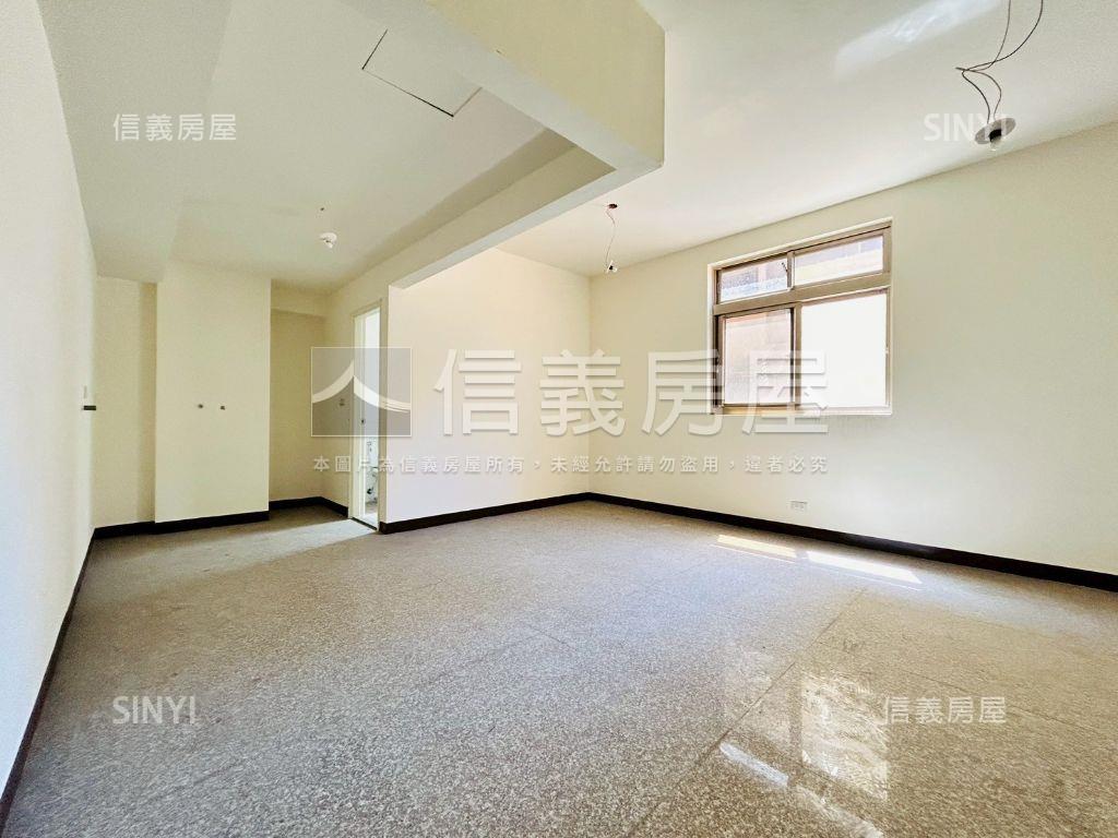 長榮路挑高金店面Ⅰ房屋室內格局與周邊環境