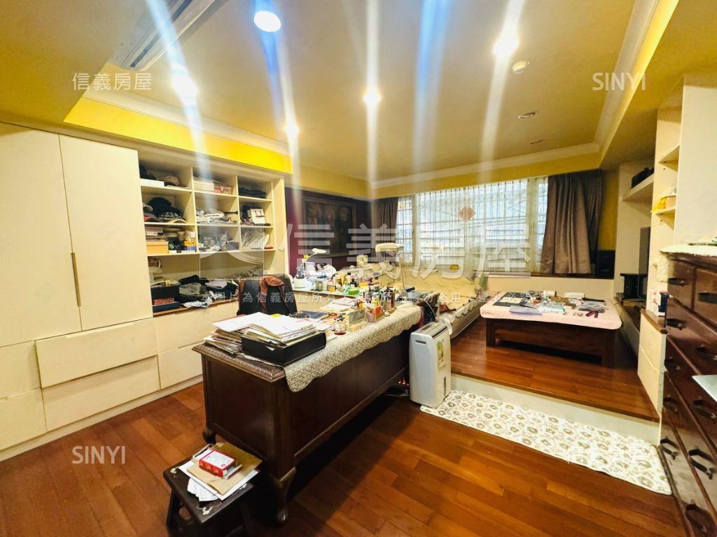 逸仙一樓美屋有前院房屋室內格局與周邊環境