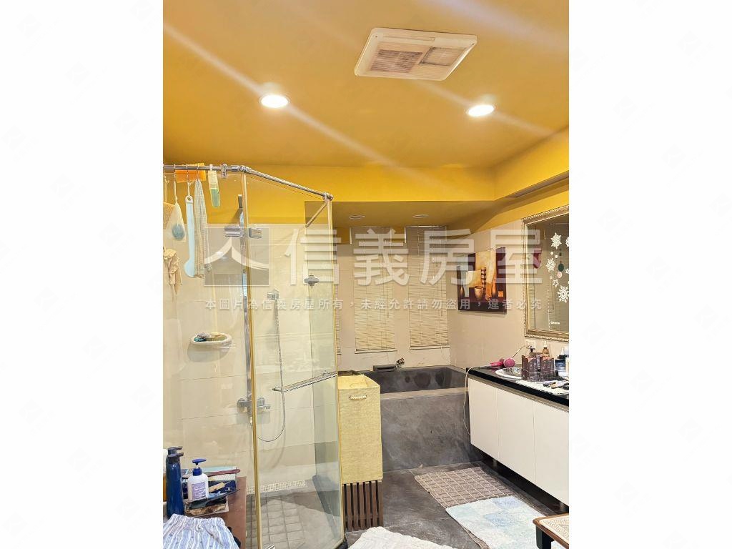 逸仙一樓美屋有前院房屋室內格局與周邊環境
