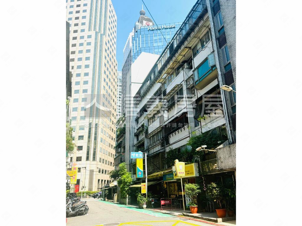 逸仙一樓美屋有前院房屋室內格局與周邊環境