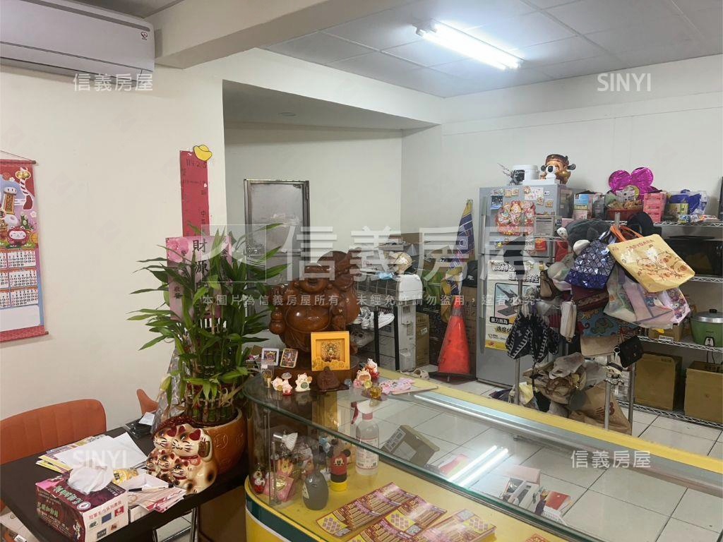 近黃昏市場低總價店面誠售房屋室內格局與周邊環境