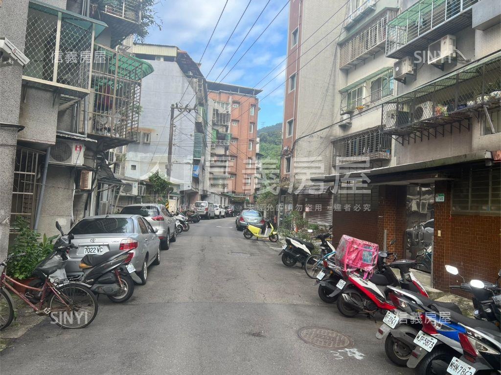 近黃昏市場低總價店面誠售房屋室內格局與周邊環境