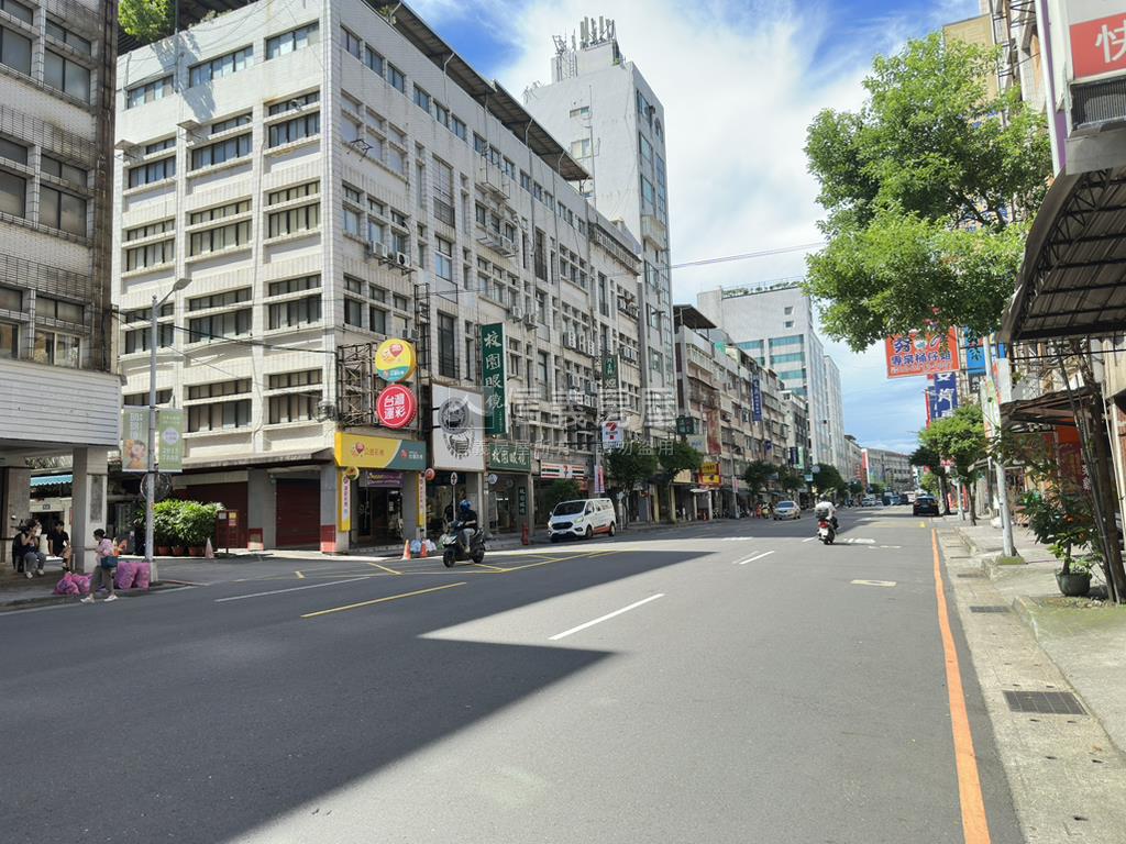 新店中正吉品廠辦房屋室內格局與周邊環境