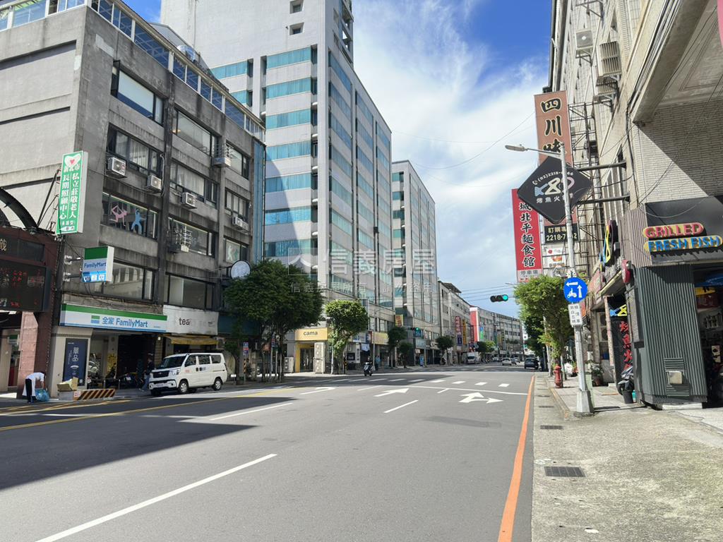 新店中正吉品廠辦房屋室內格局與周邊環境
