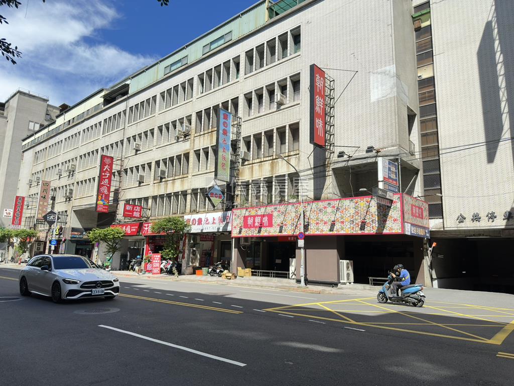 新店中正吉品廠辦房屋室內格局與周邊環境