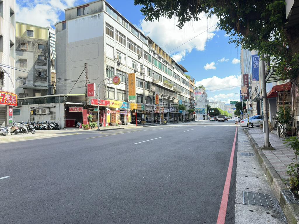 新店中正吉品廠辦房屋室內格局與周邊環境