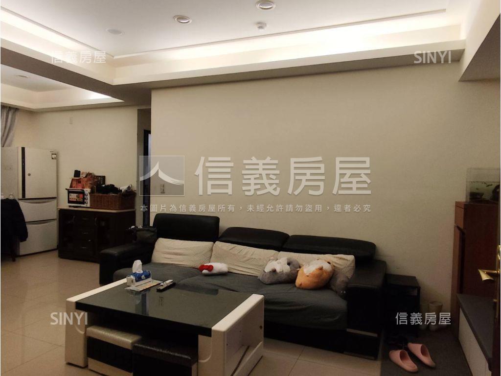 權泰景上優質三房車位房屋室內格局與周邊環境