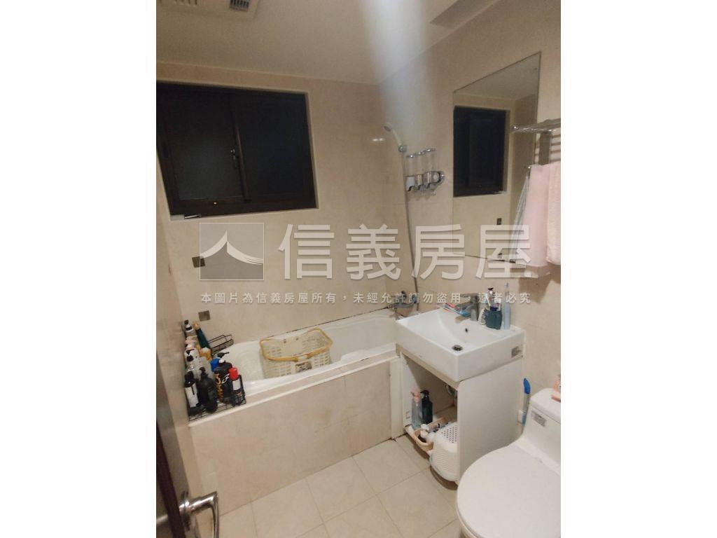 權泰景上優質三房車位房屋室內格局與周邊環境