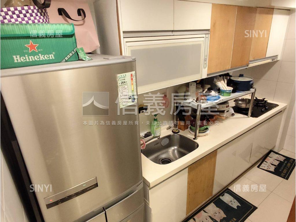 權泰景上優質三房車位房屋室內格局與周邊環境