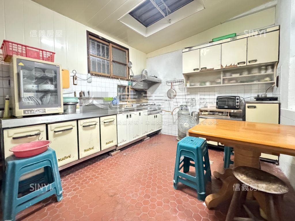北區ＲＣ正三樓優質透天房屋室內格局與周邊環境