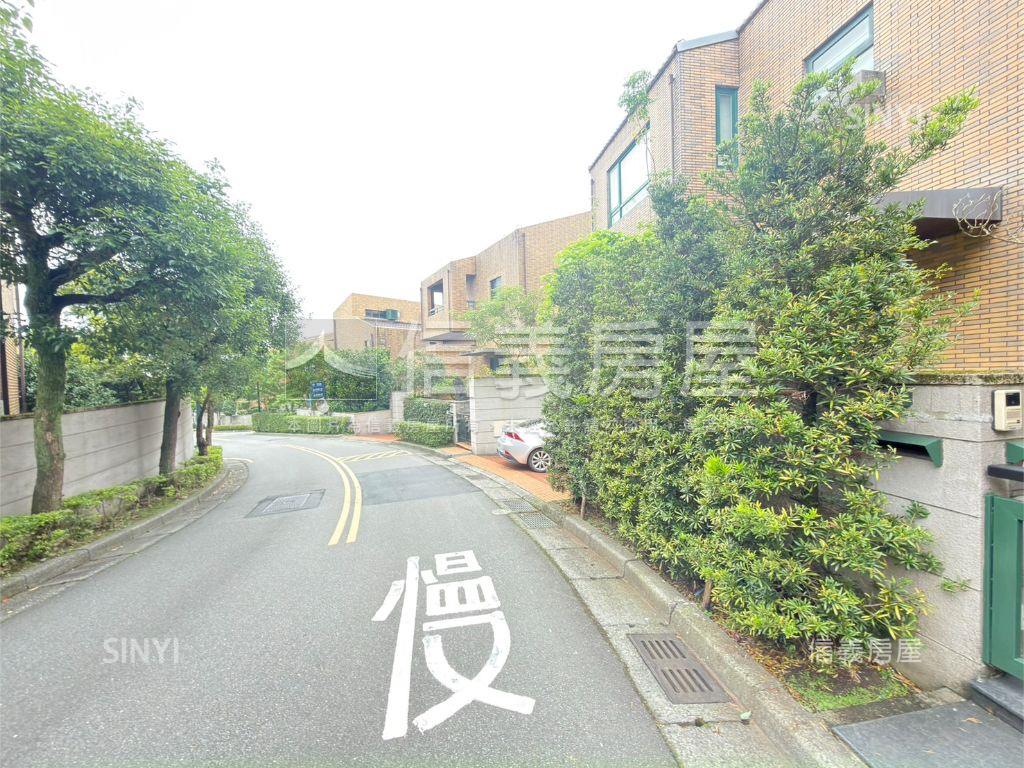 大青山鎮濱湖庭院美墅房屋室內格局與周邊環境