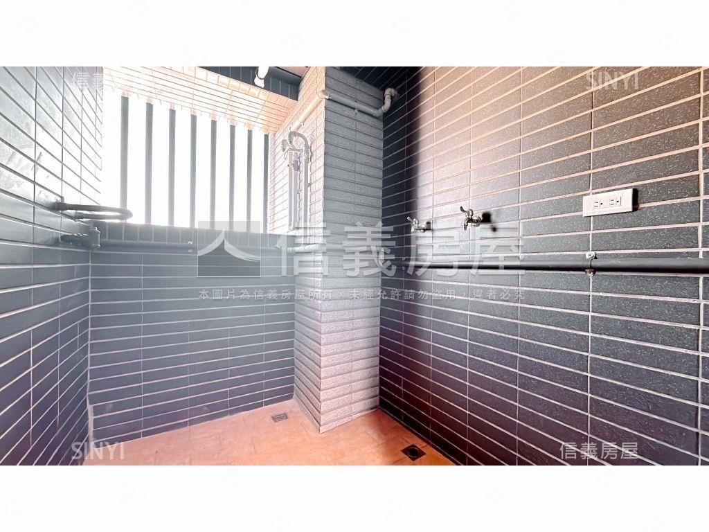 皇普莊園２房平車視野戶房屋室內格局與周邊環境