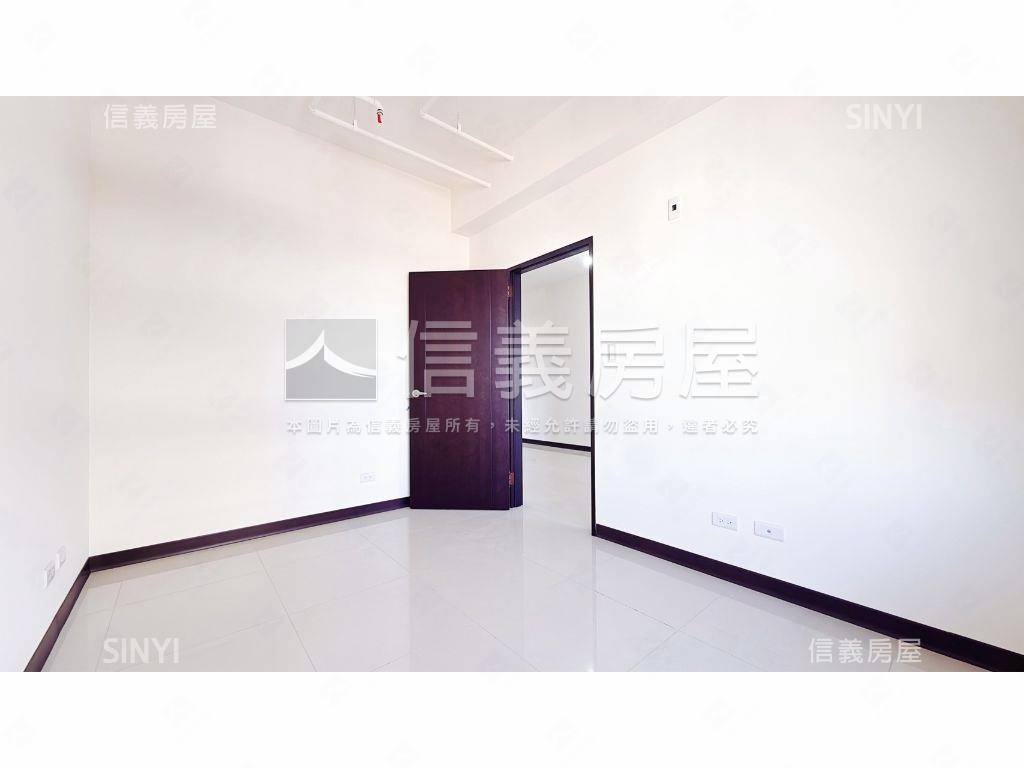 皇普莊園２房平車視野戶房屋室內格局與周邊環境